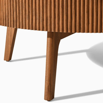 Magnus 39" Lift-Top Oak Coffee Table
