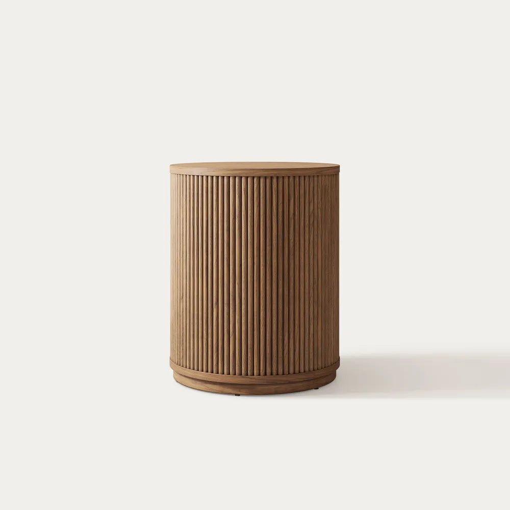 Rolf 18" Fluted Solid Oak Side Table